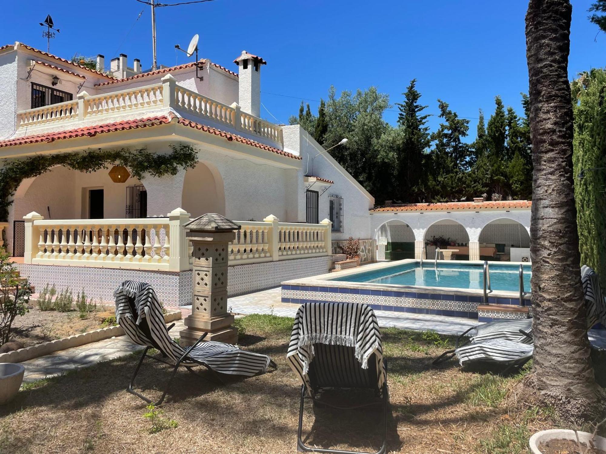 Villa Con Piscina A 5 Min A Pie De La Playa Y Pau5 El Campello Exterior photo
